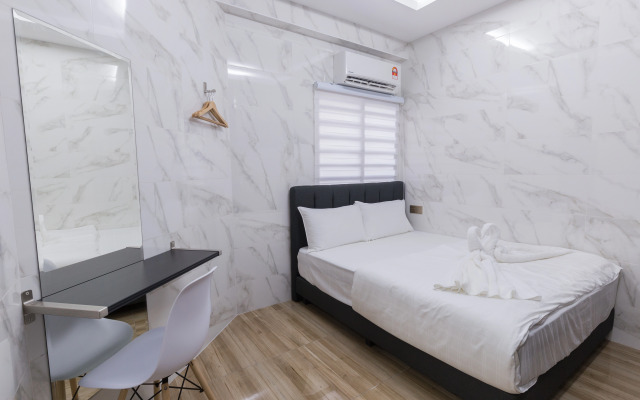 Lee Luxury Home USM Penang