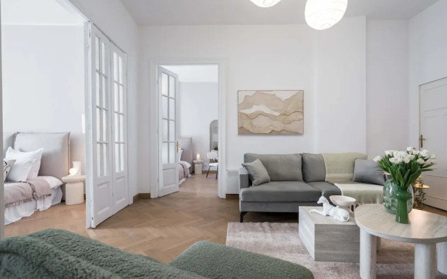 Stunning 3BR Apartment in Bucharest