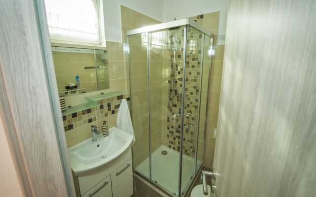 Studio apartment Mar - with view: SA3-Red Split, Riviera Split