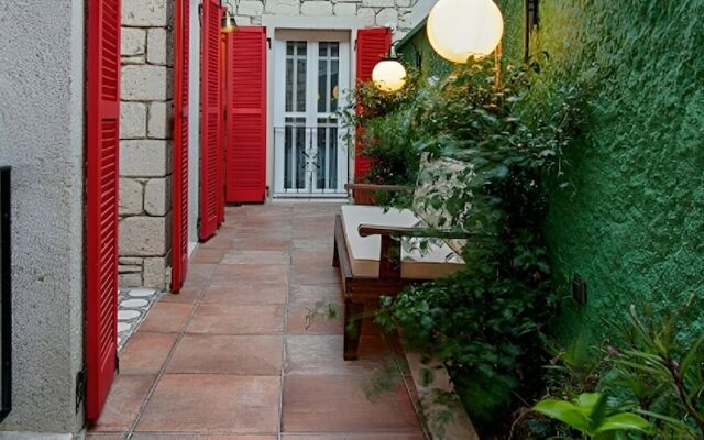 Petite Boutique Apart Hotel