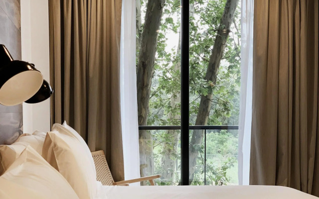 La Urumpta Hotel, AKEN MIND