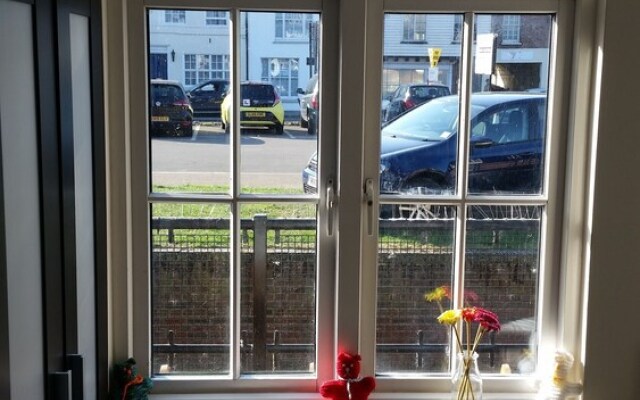 1 Sterling Court City Center