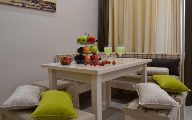 Townhouse Park & House