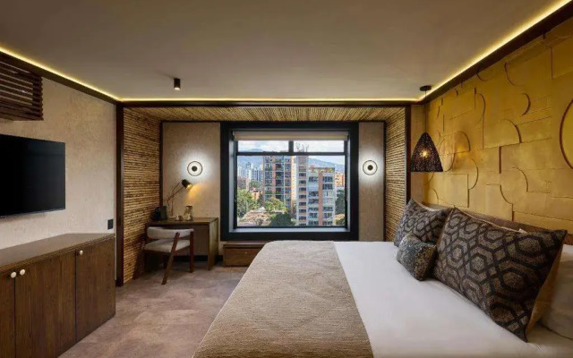 Golden Valley Hotel