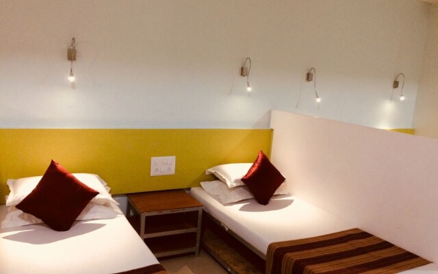 Hotel Shubham Vile Parle