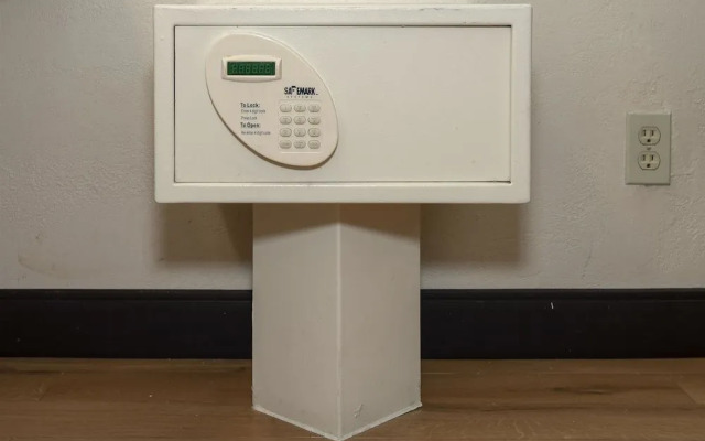 Travelodge by Wyndham Peoria