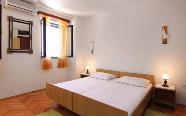 Mat - in a Cosy Stone House - SA2