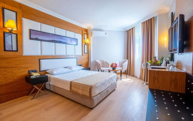 Kandelor Hotel
