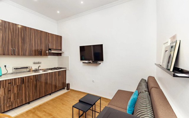 Apartment On Saadi Str Old Tbilisi