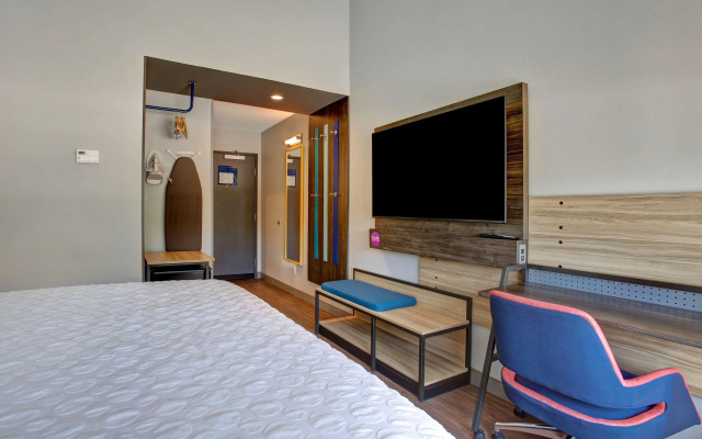 Tru by Hilton Grand Prairie