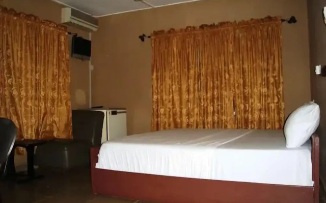 Hillview Hotel