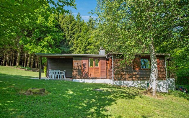 Cozy Chalet in Trois Ponts with Forest Nearby