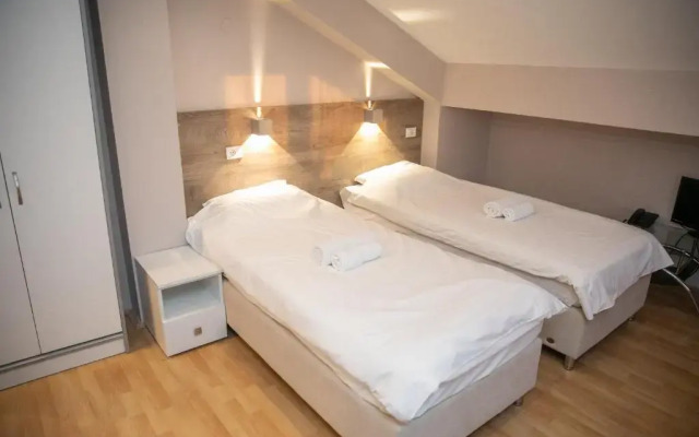 Hotel Dijana