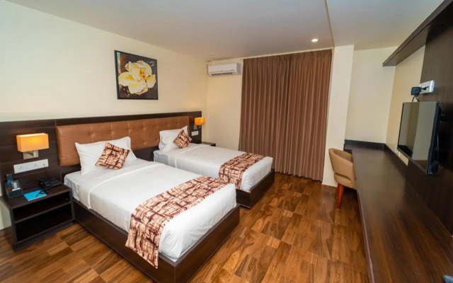 Vera by Bisque Hebbal