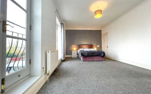 Redbourne Terrace Holiday Home
