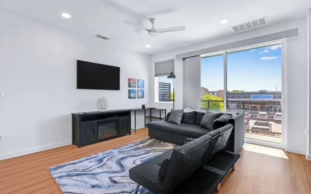 Pacific Island Inspired Stay Amazing Location