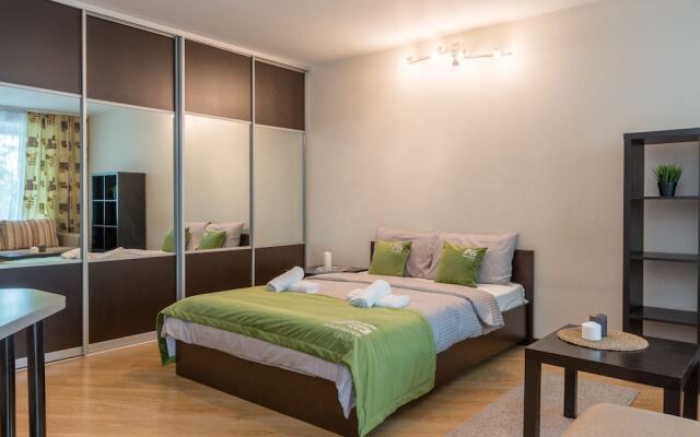 AG Apartment on Mashinostroenya 9, 135