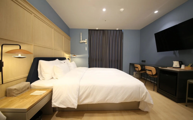 Brown Dot Hotel Busan Sajik Stadium