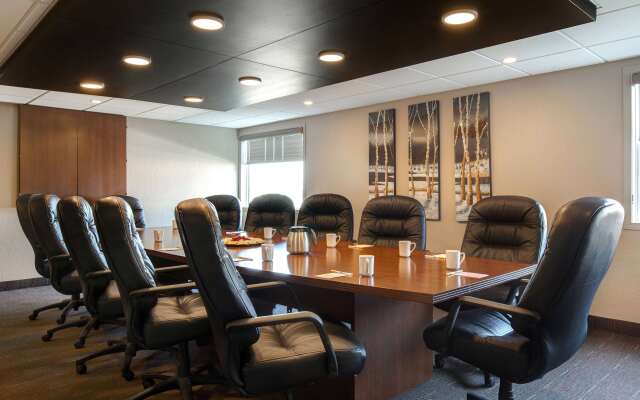 Days Inn & Conference Centre by Wyndham Prince Albert