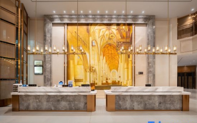 Vienna International Hotel (Guigang Guest World Plaza Gangnan Center) – People – Guigang