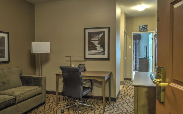 Best Western Plus Kalispell/Glacier Park West Hotel & Suites