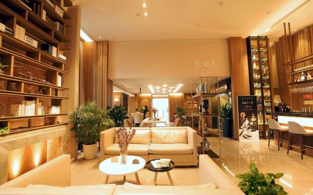KuanRong Luxury Suites Hotel - Daping Times Square