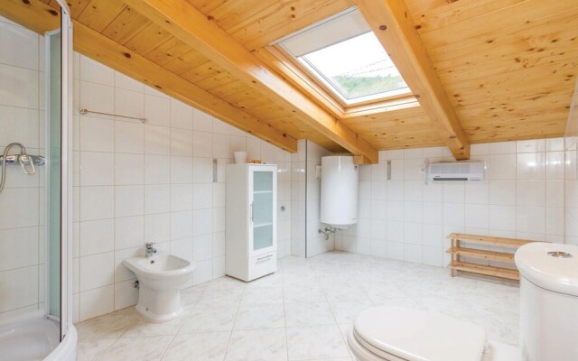 Amazing Home in Medveja with Hot Tub, WiFi & 4 Bedrooms