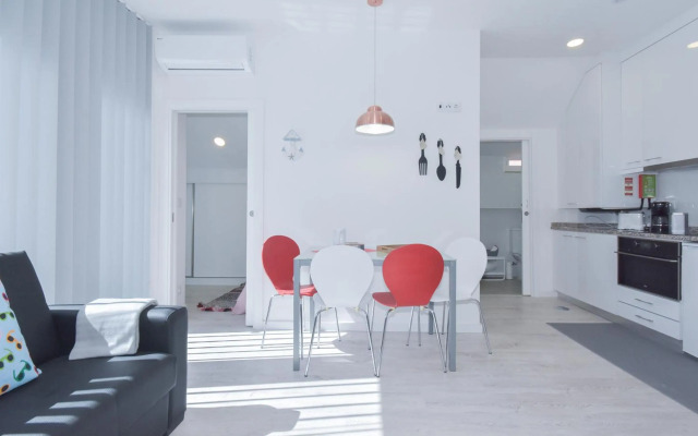 Near The Beach Apartments