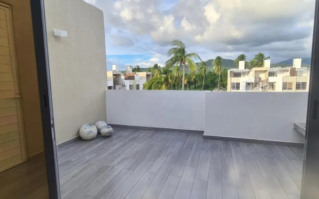 Moderno depa con terraza y vista extraordinaria