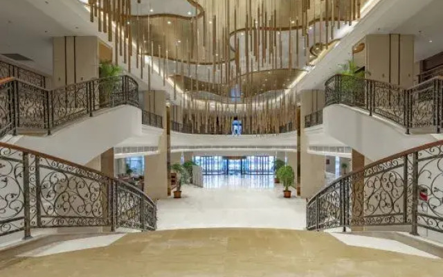 Longemont Hotel