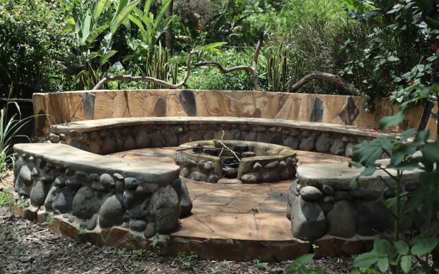 Ishara Lodge