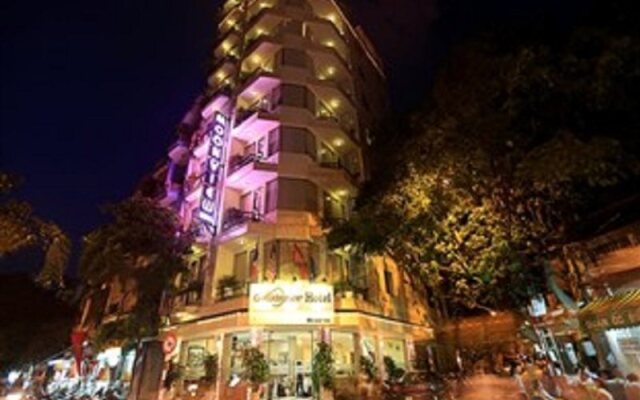 Bro & Sis Hotel Hanoi