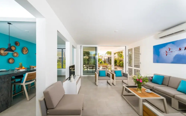 Delfins Residences