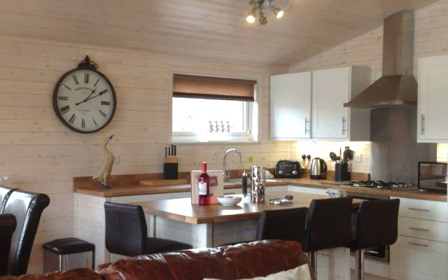 Cleveley Mere Luxury Waterside Lodges