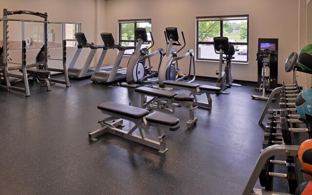 Holiday Inn Madison at The American Center by IHG