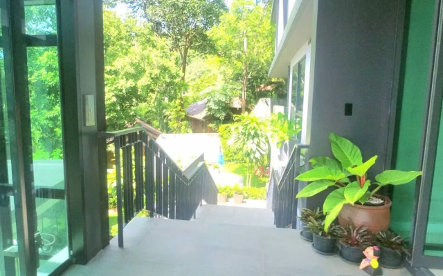 A504-penthouse Forest View 1br1bathnice Bath Tub