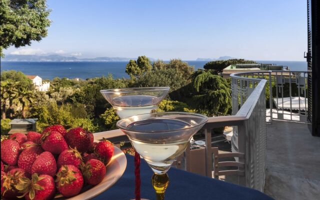 Marechiaro Villa  Relais