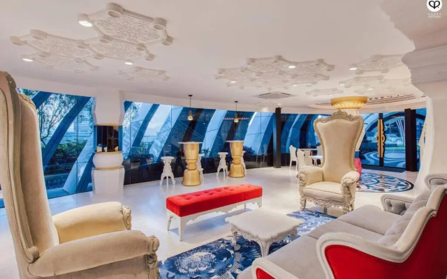 Arte Mont Kiara Luxury Suite