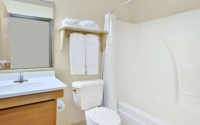 WoodSpring Suites Lincoln Northeast I-80