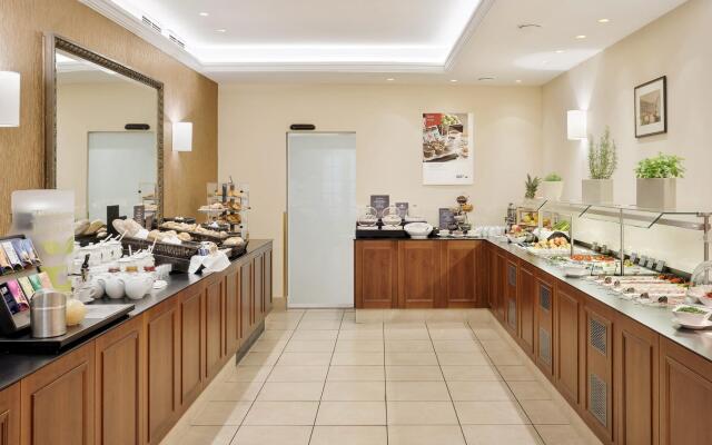 Hotel Astoria Vienna, Curio Collection by Hilton