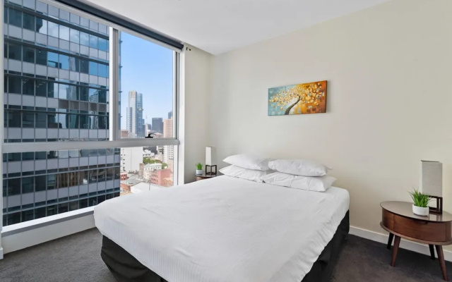 Spacious Melbourne CBD 2-bed Close to Everything – Guest Rooms – Melbourne