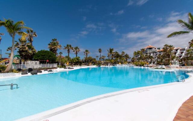 Parque Santiago IV 70 - Studio with sea and pool view