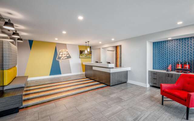 Motel 6 Euless, TX - Dallas