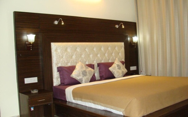 Hotel Kamal Residency – Guest Rooms – Naddi