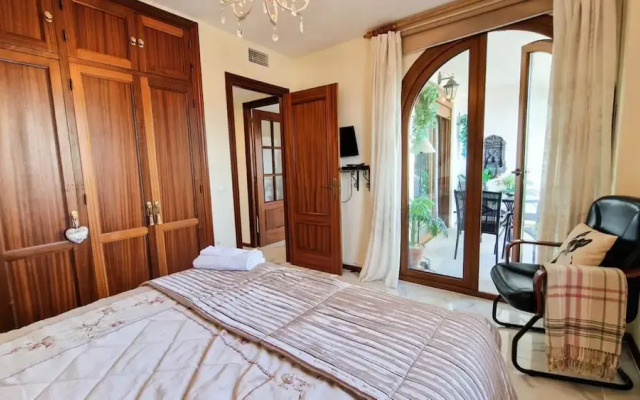 Cozy Seaside Apartment in Manilva