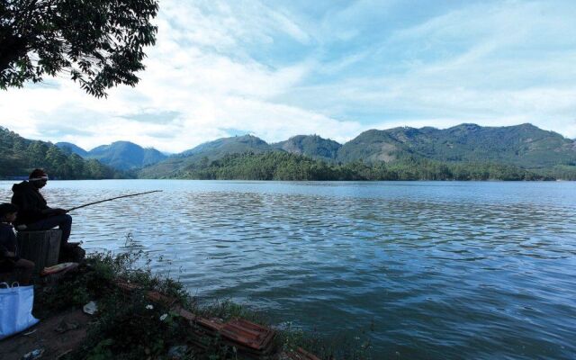 Gokulam Park Munnar