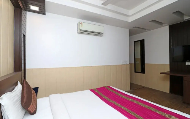 OYO 10584 Hotel Just Stay
