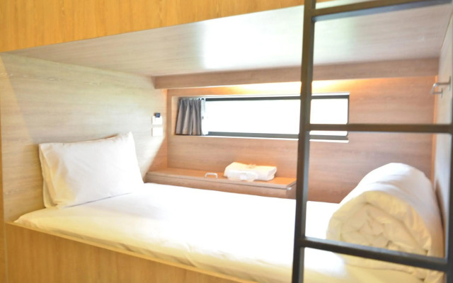Rezt Bangkok - Hostel