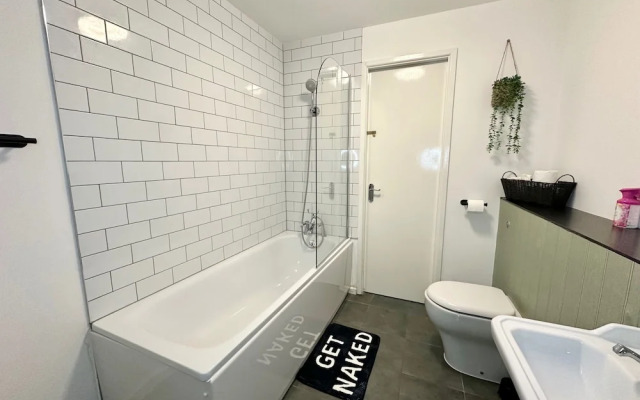 City Haven - Modern 2 Bedroom in Sheffield