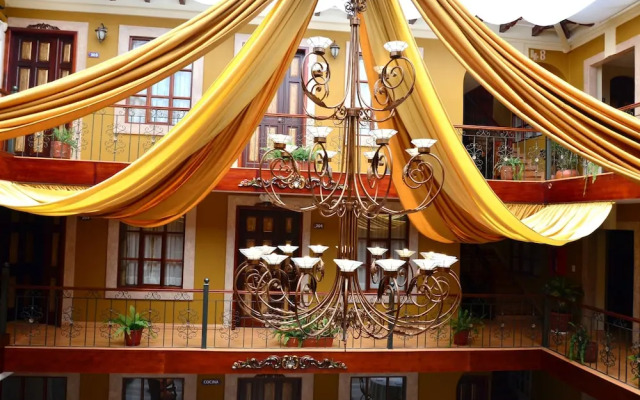 Hotel Campanario